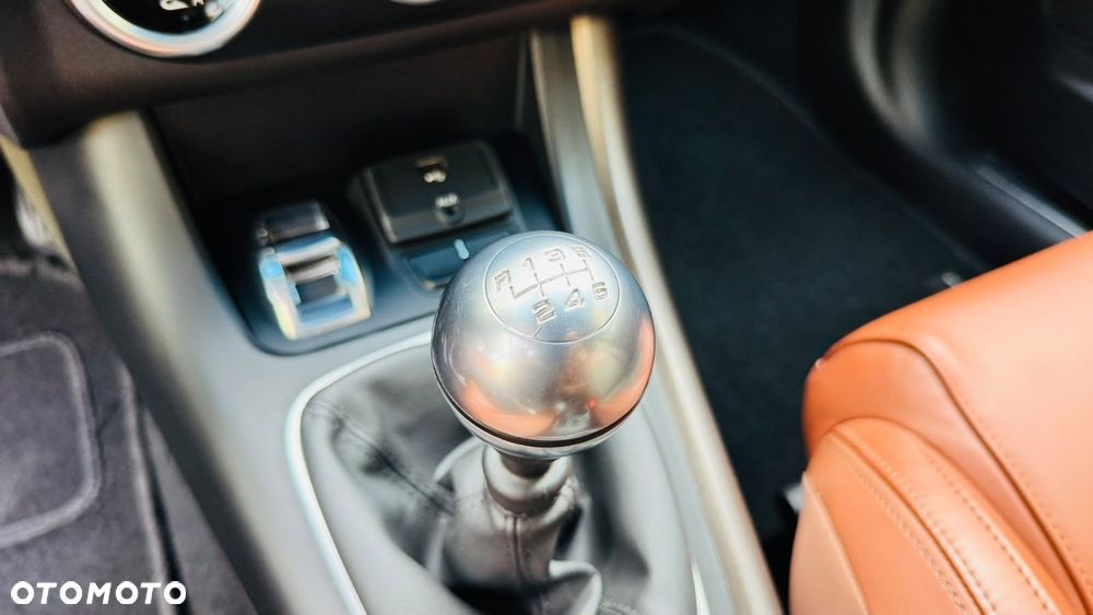 Alfa Romeo Giulietta 1.4 TB MultiAir Exclusive - 24