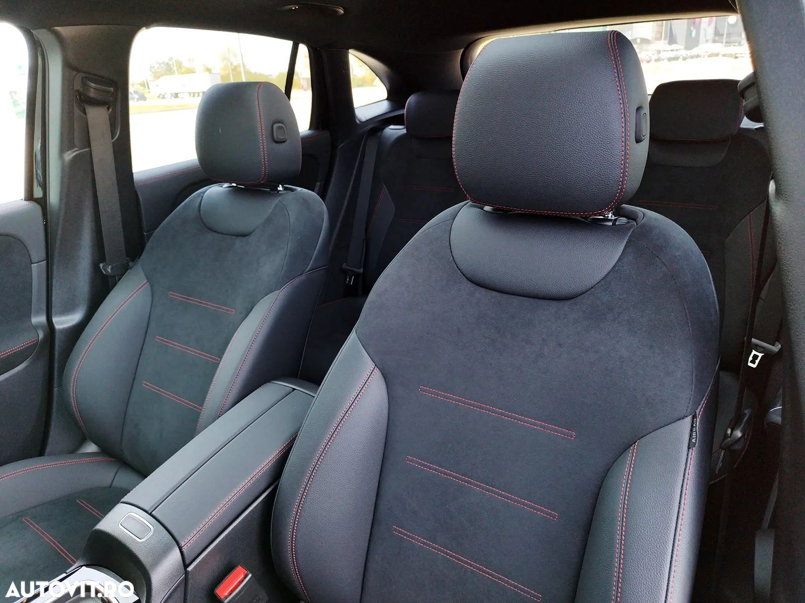 Mercedes-Benz GLA 250 e - 24