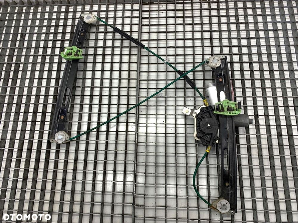 PODNOŚNIK SZYBY PRAWY PRZÓD  BMW 3 Compact (E46) 2001 - 2005 316 ti 85 kW [115 KM] benzyna 2002 - - 2