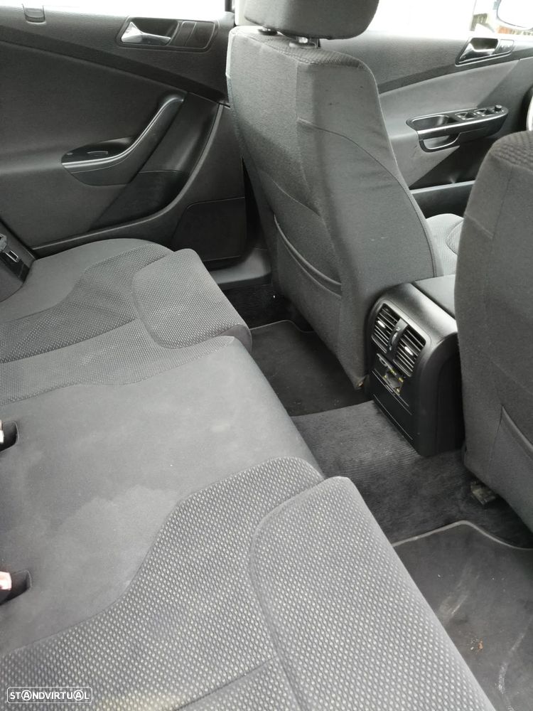 VW Passat 1.9 TDi Confortline - 6