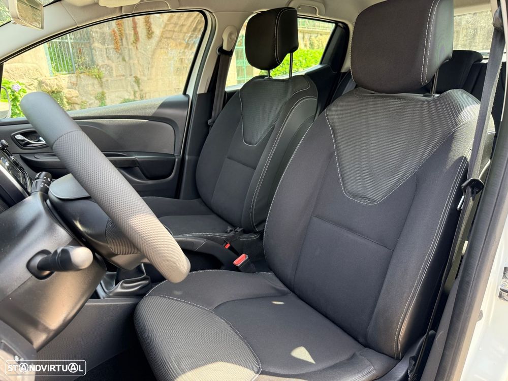 Renault Clio 1.5 dCi Dynamique Sport Edtion - 21