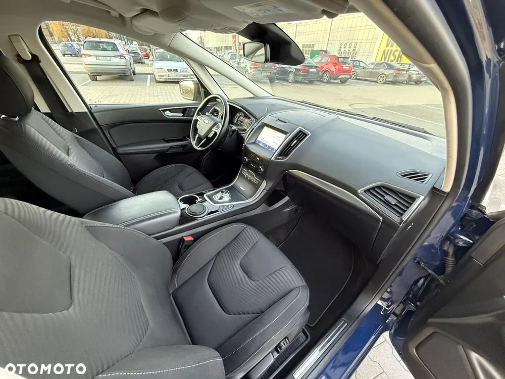 Ford S-Max 2.0 EcoBlue Titanium - 24