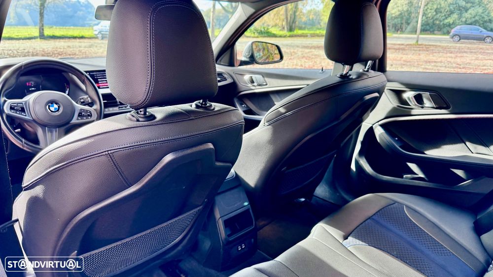 BMW 118 i Pack Desportivo M Auto - 18