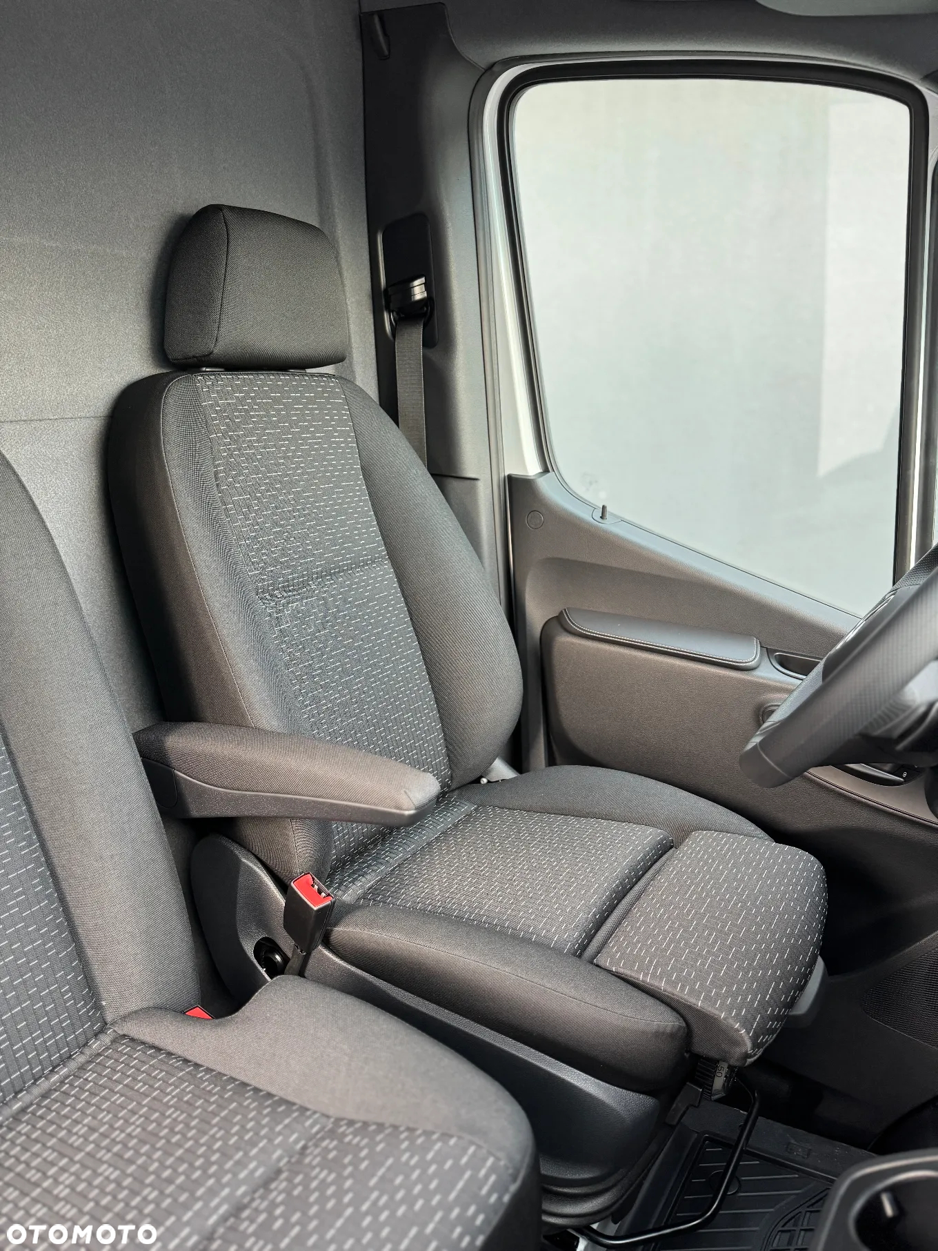 Mercedes-Benz Sprinter 317 CDI - 22