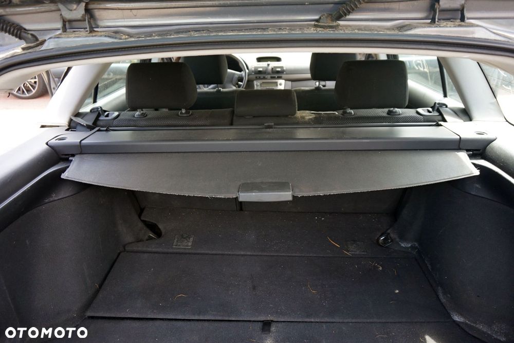 TOYOTA AVENSIS II T25 KOMBI 2004 1E5 2.0 D4D 1CD-FTV 115KM E357 SZARY na części - 14