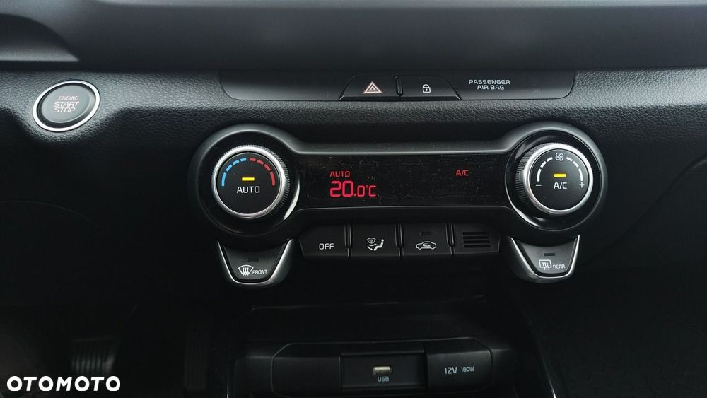 Kia Stonic - 22