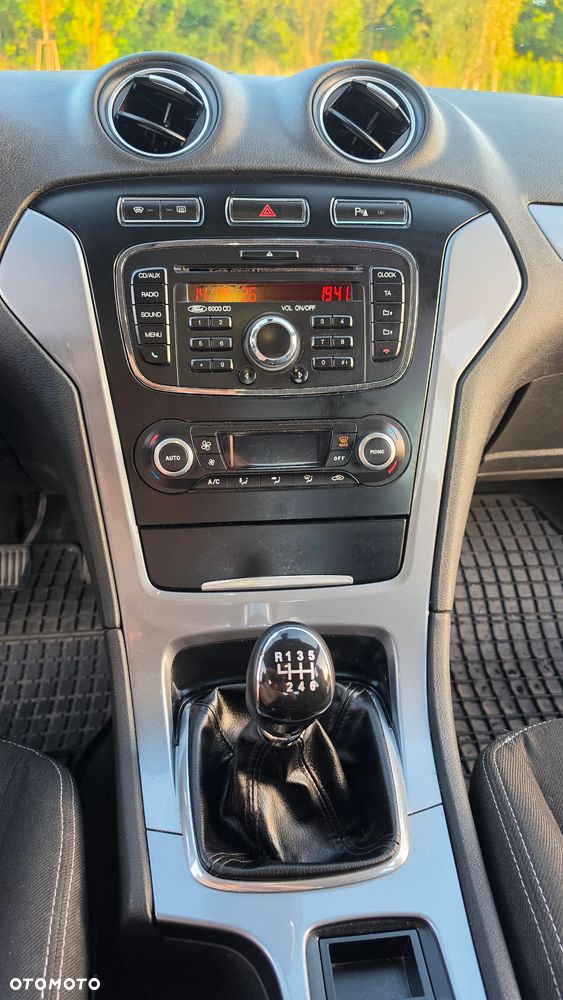 Ford Mondeo - 13