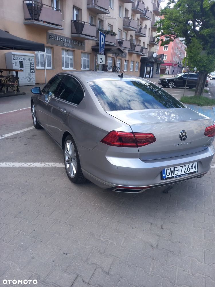 Volkswagen Passat - 5