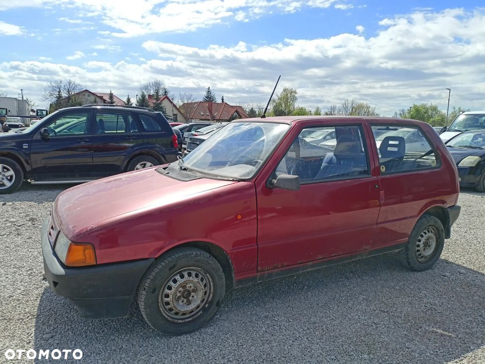 Fiat Uno 899 - 1