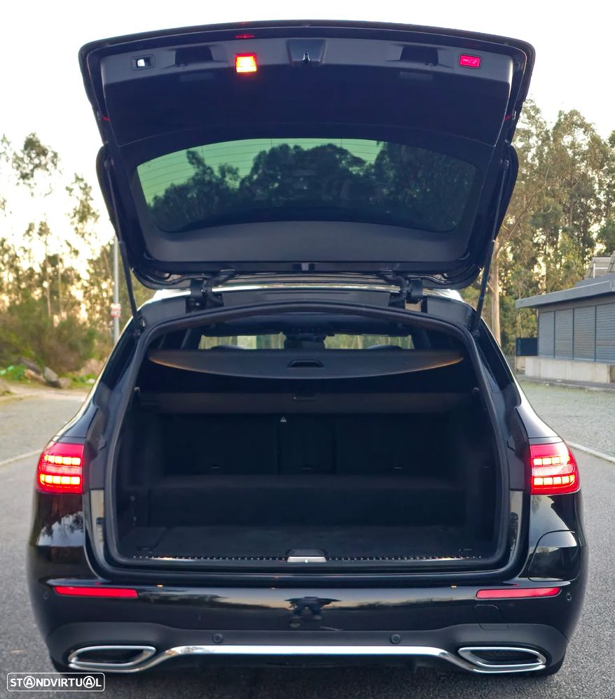 Mercedes-Benz E 300 de 4Matic 9G-TRONIC AMG Line - 43