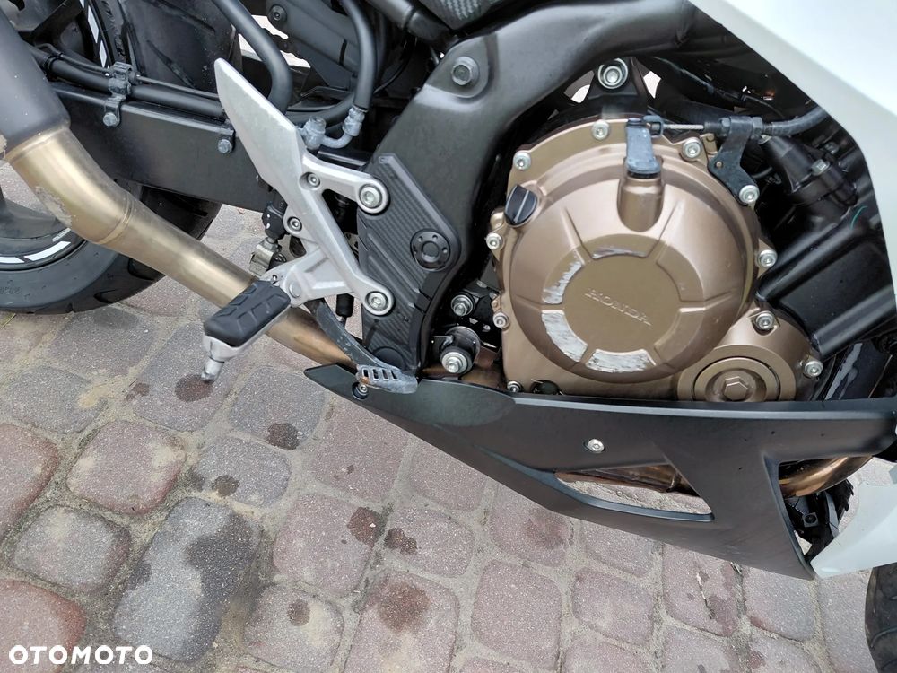 Honda CBR - 13
