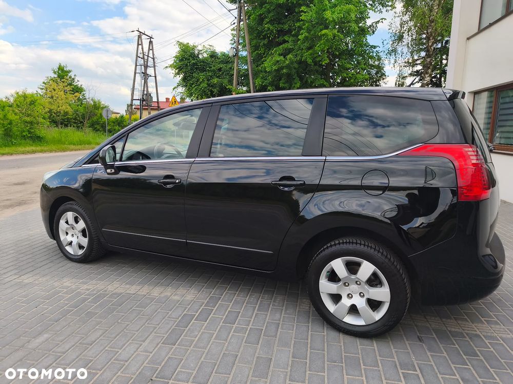 Peugeot 5008 - 5