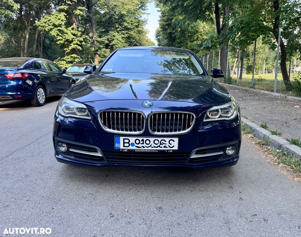 BMW Seria 5 525d xDrive AT - 9