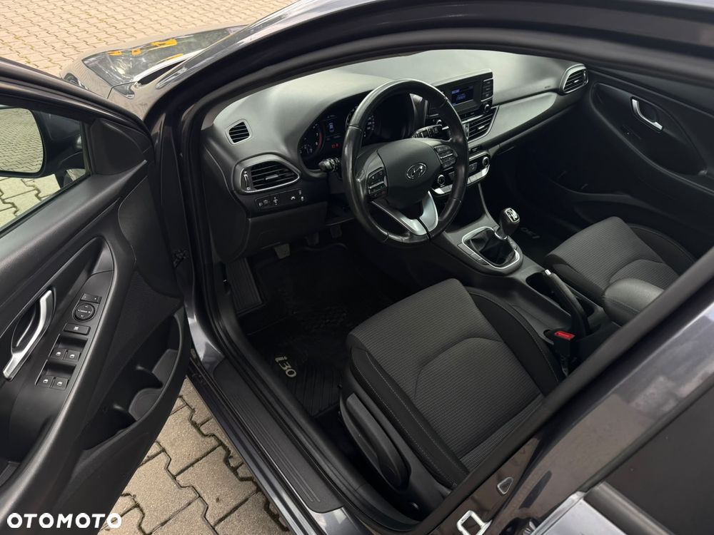 Hyundai i30 1.4 Classic + - 8