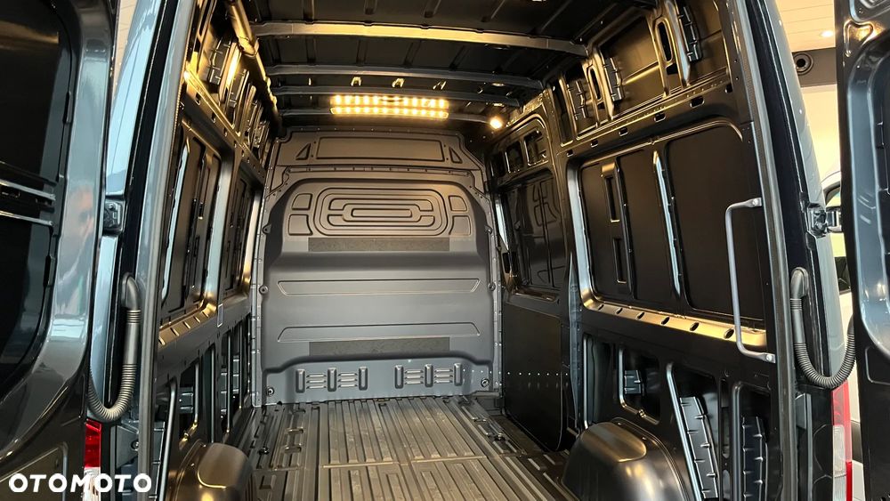 Mercedes-Benz Sprinter SPRINTER 319 CDI automat hak 3,5t Distronic Full - 13