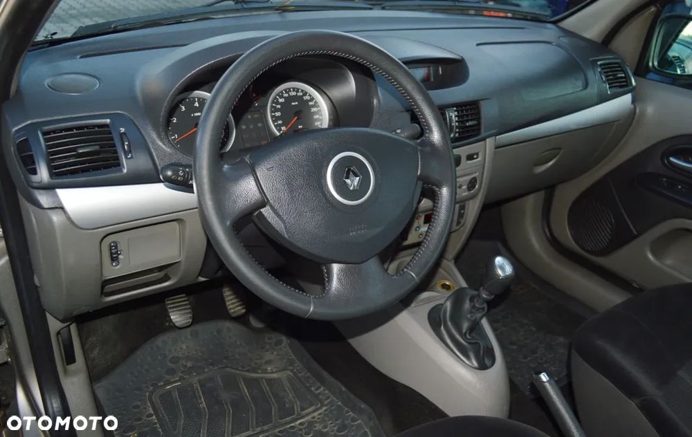 Renault Thalia - 30