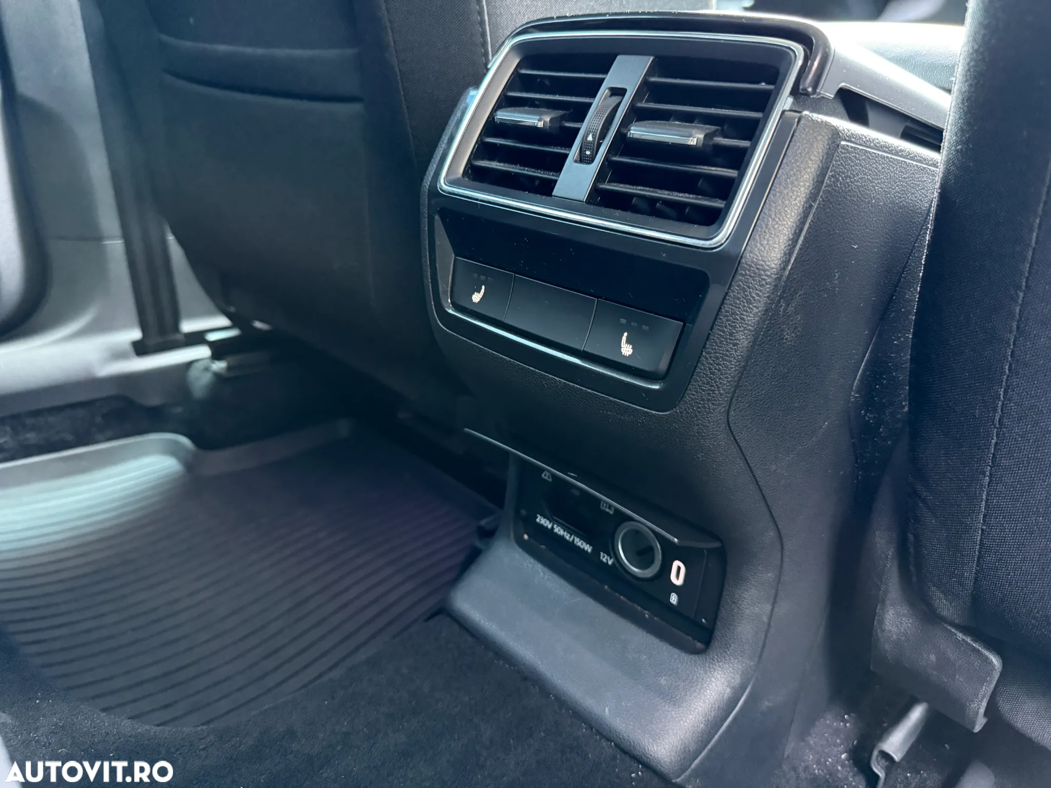 Skoda Karoq 2.0 TDI DSG Ambition - 9