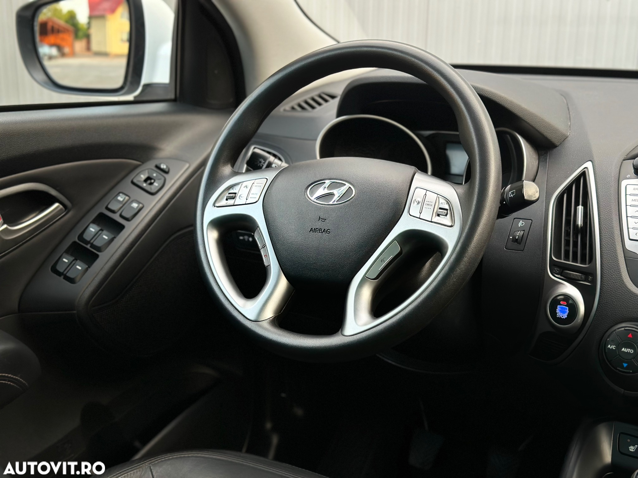 Hyundai ix35 2.0 CRDI 4WD Premium - 33