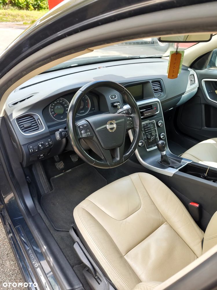 Volvo S60 D2 Edition - 6