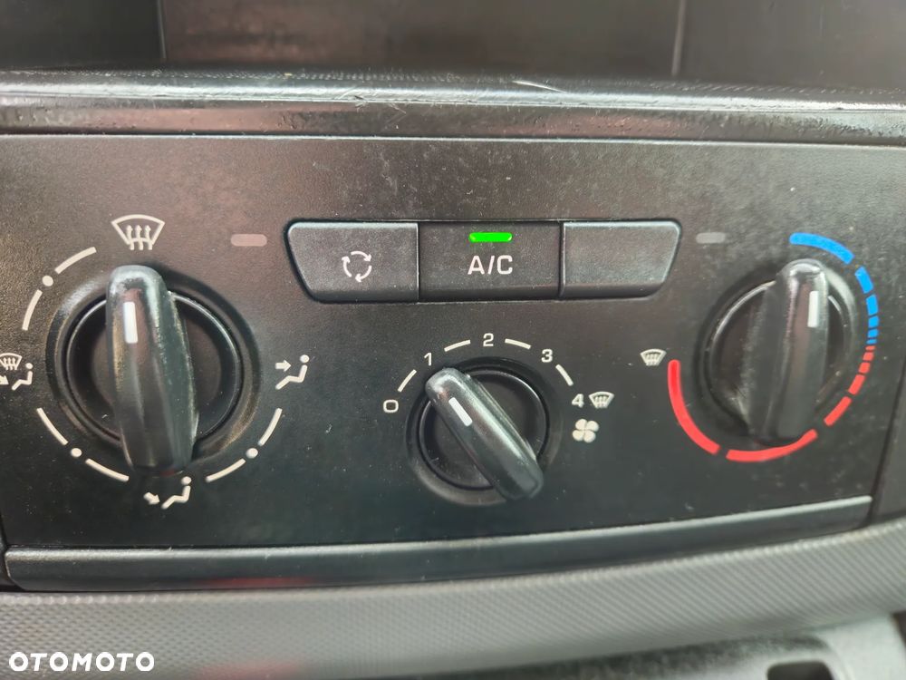 Peugeot PARTNER 1.6 HDI - 8