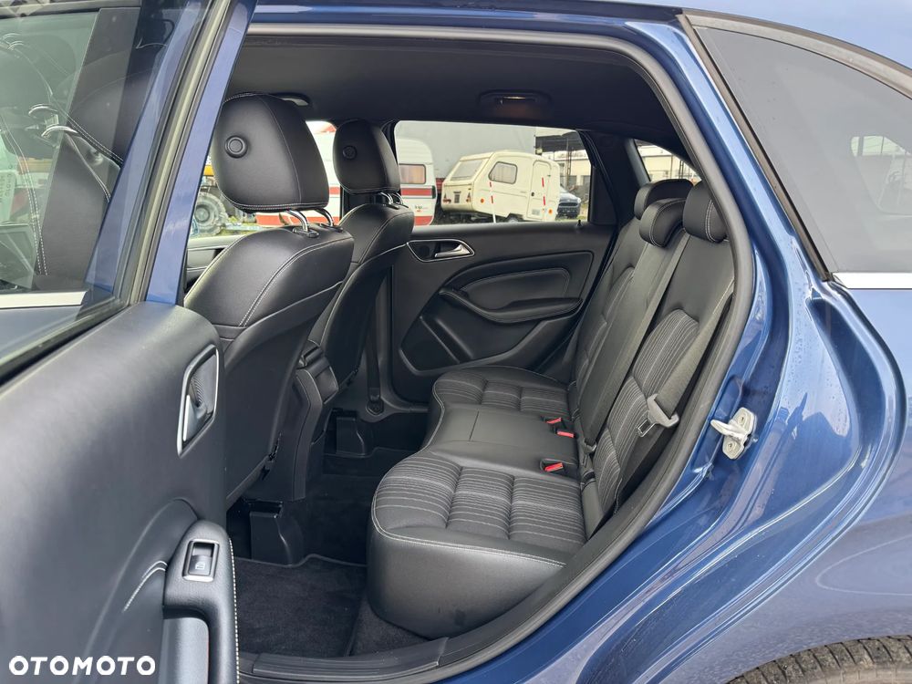 Mercedes-Benz Klasa B 200 Edition - 5