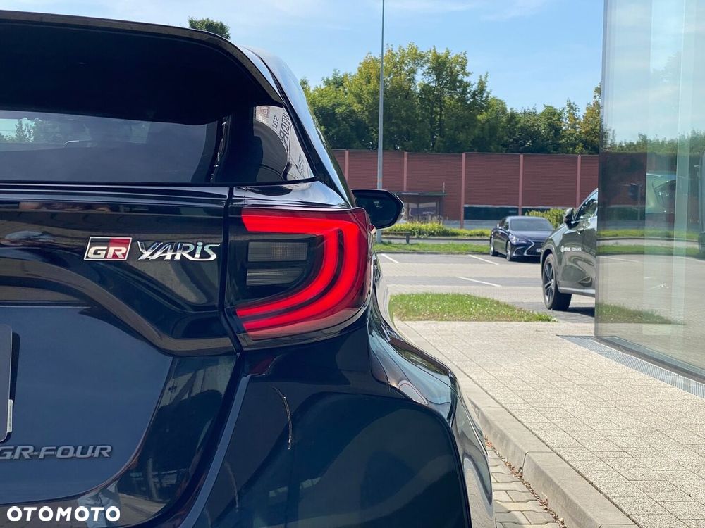 Toyota Yaris - 38