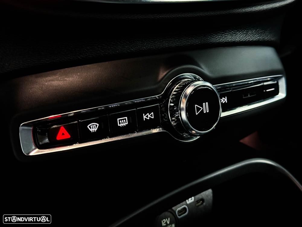 Volvo XC 40 Recharge 69 kWh Single Motor Plus - 51