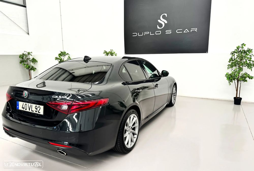Alfa Romeo Giulia 2.2 D Super AT8 - 12