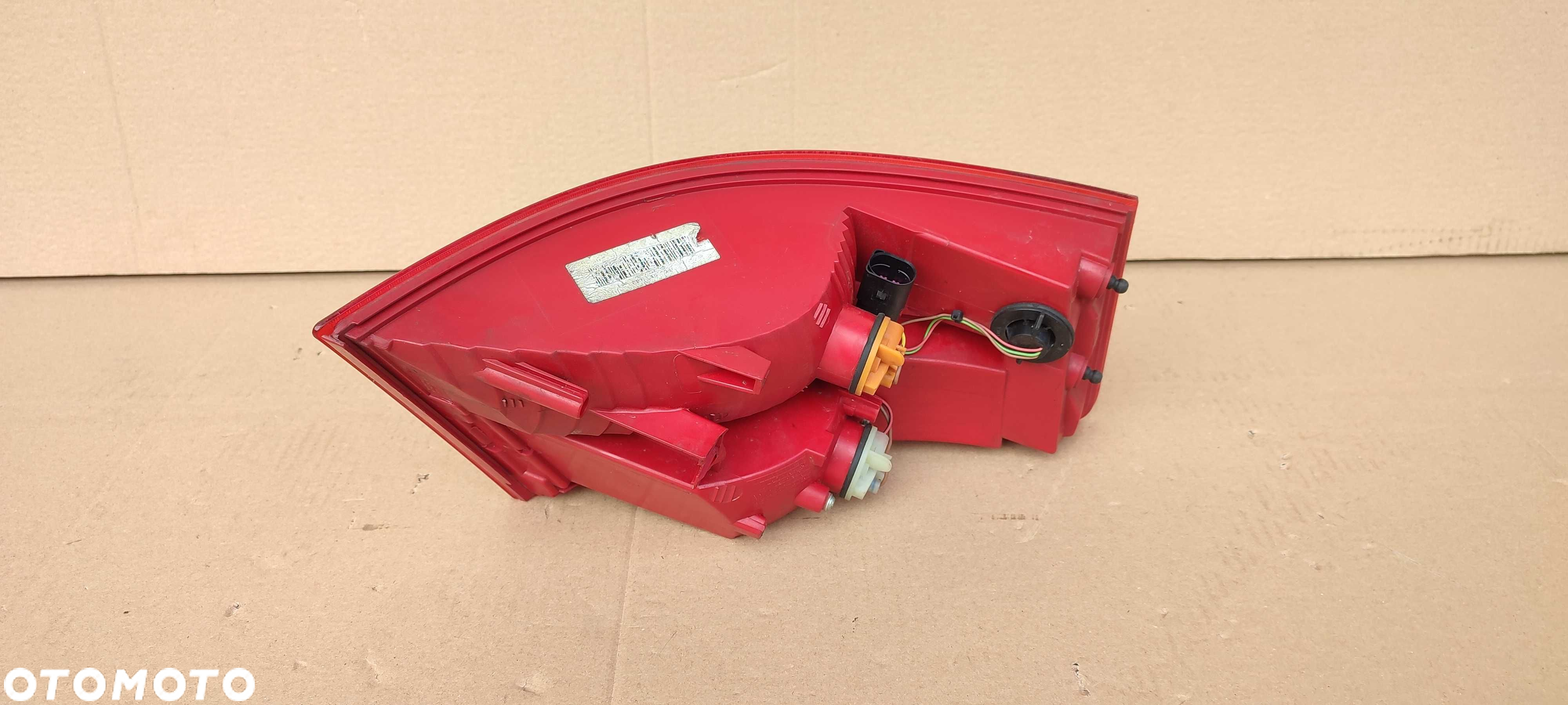 AUDI A3 8P 8P7 cabrio lampa prawa tył tylna w błotnik idealna oryg EU - 5