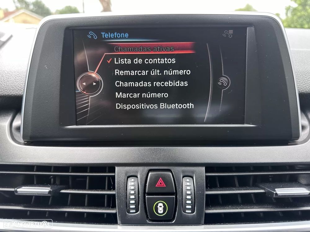 BMW 218 Active Tourer d Line Sport - 35