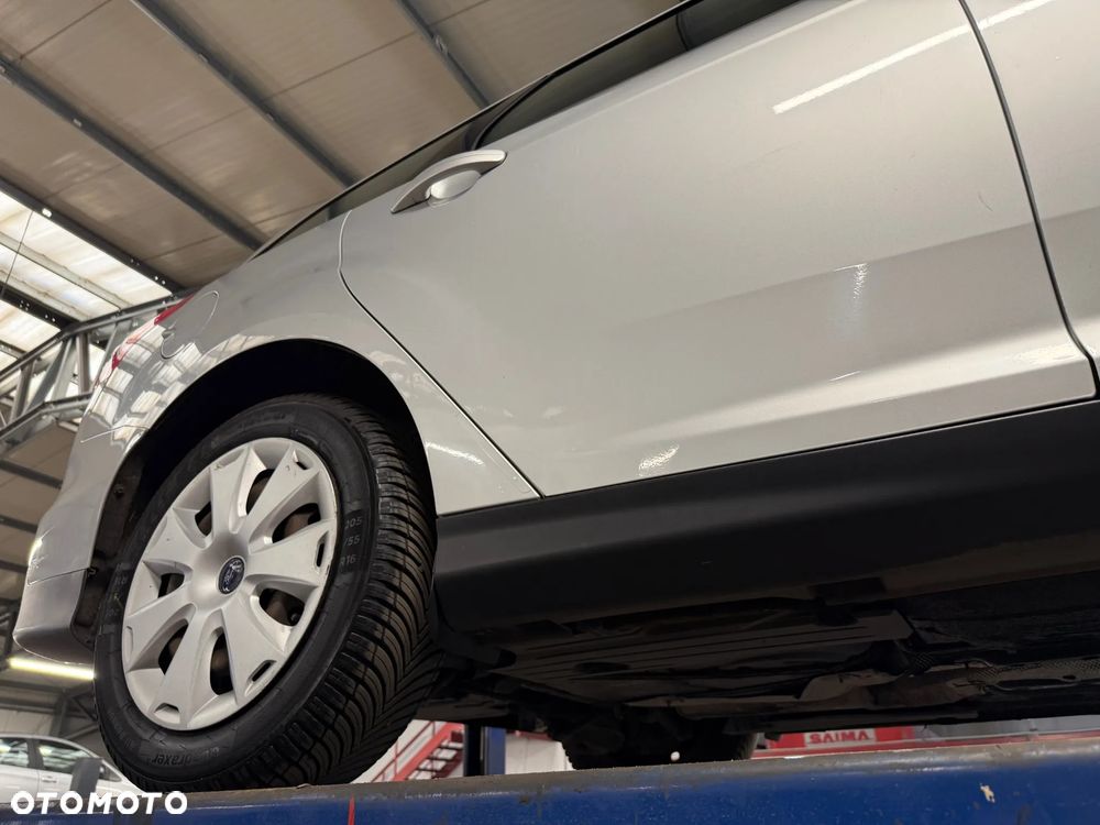 Ford Focus 1.6 TDCi Edition - 19