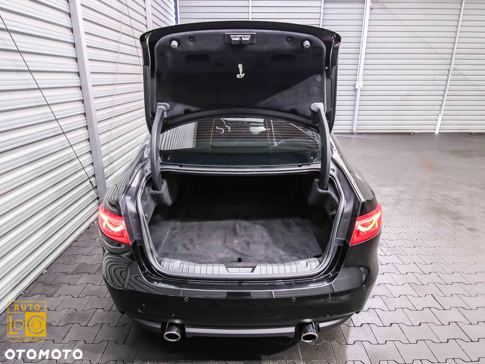Jaguar XF 35t AWD Prestige - 13