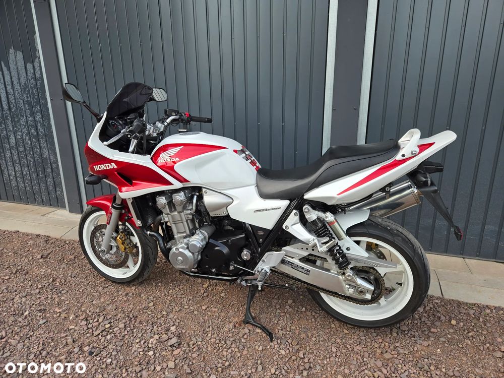Honda CB - 11