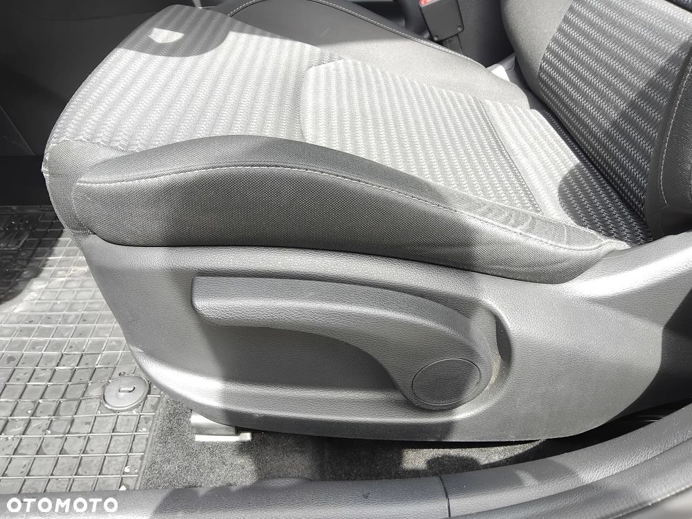 Kia Ceed 1.5 T-GDI M - 17