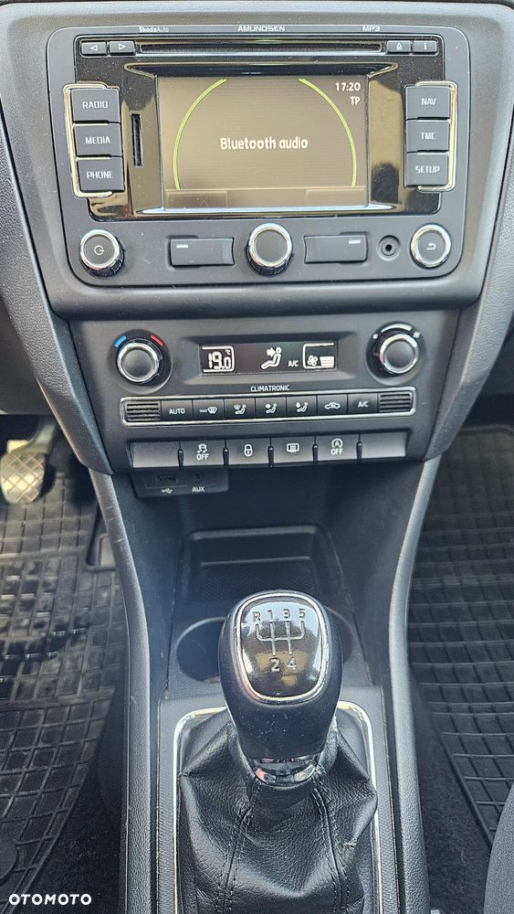 Skoda RAPID Spb 1.6 TDI DPF Elegance Max - 8