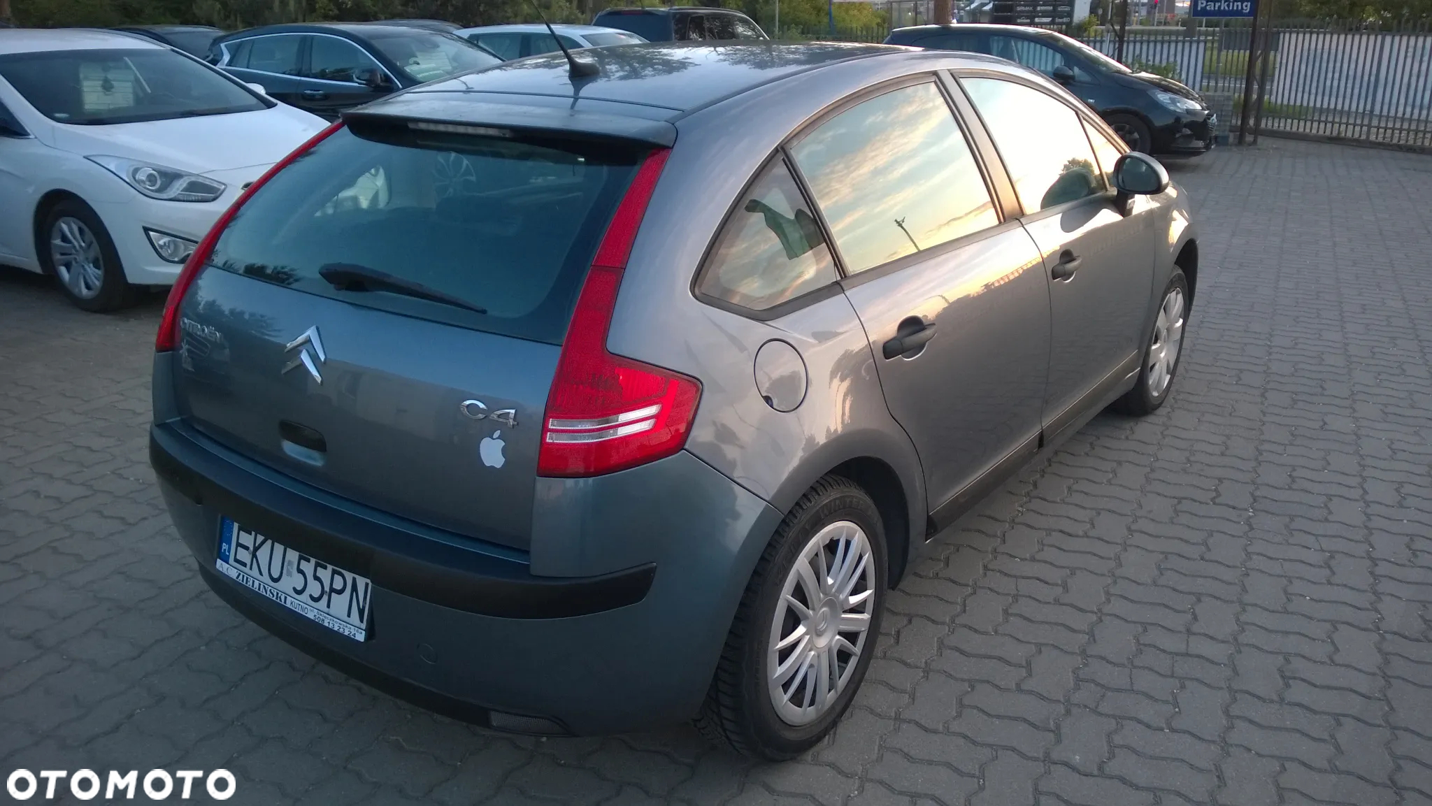 Citroën C4 1.4 16V SX - 6