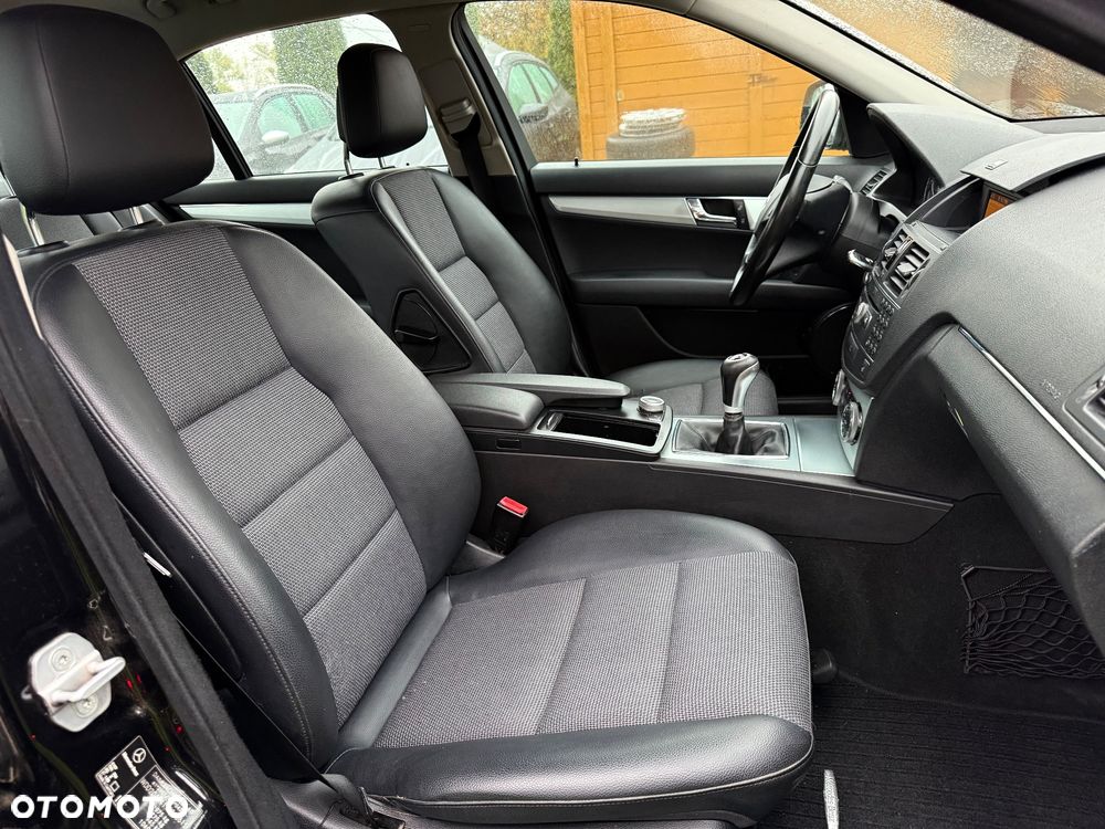 Mercedes-Benz Klasa C 200 Kompressor Avantgarde - 21