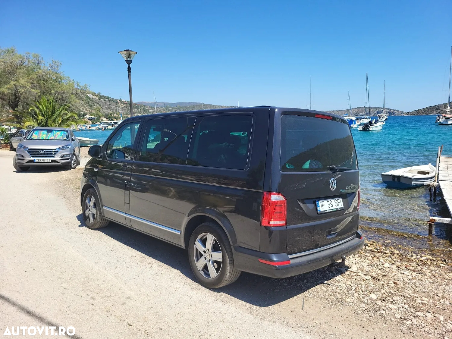 Volkswagen Multivan - 10