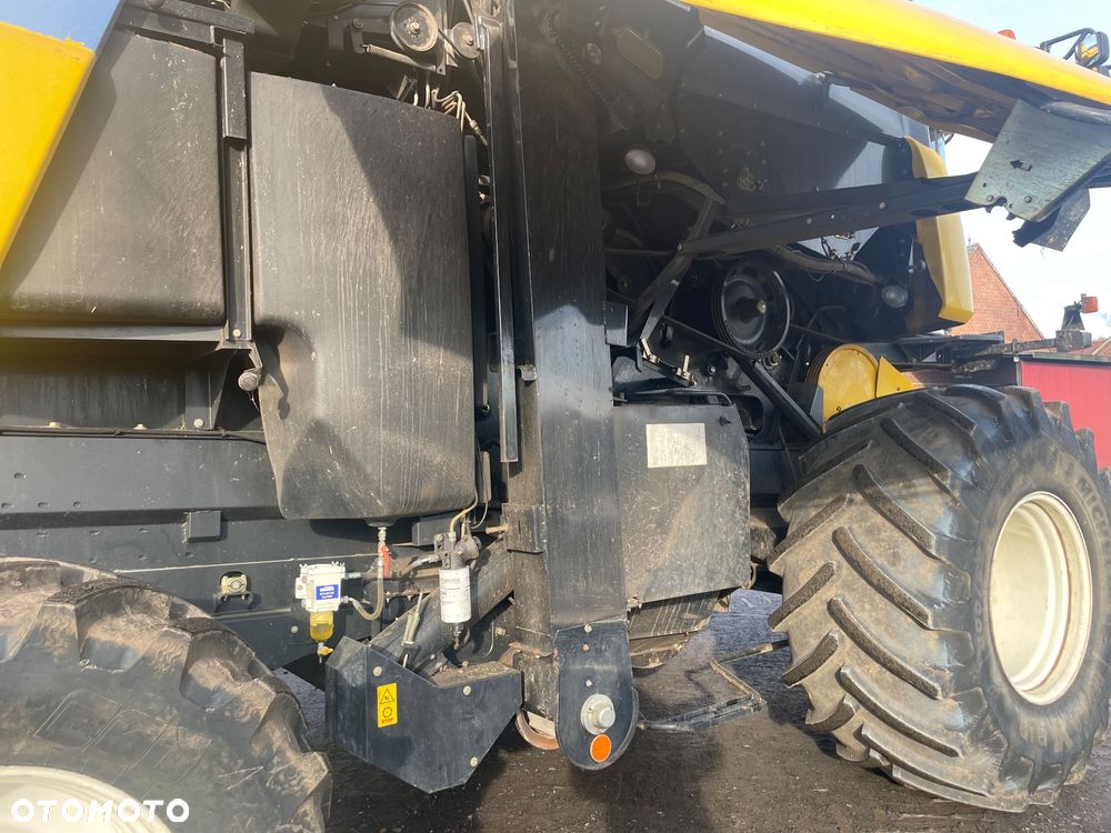 New Holland CX 8070 - 19