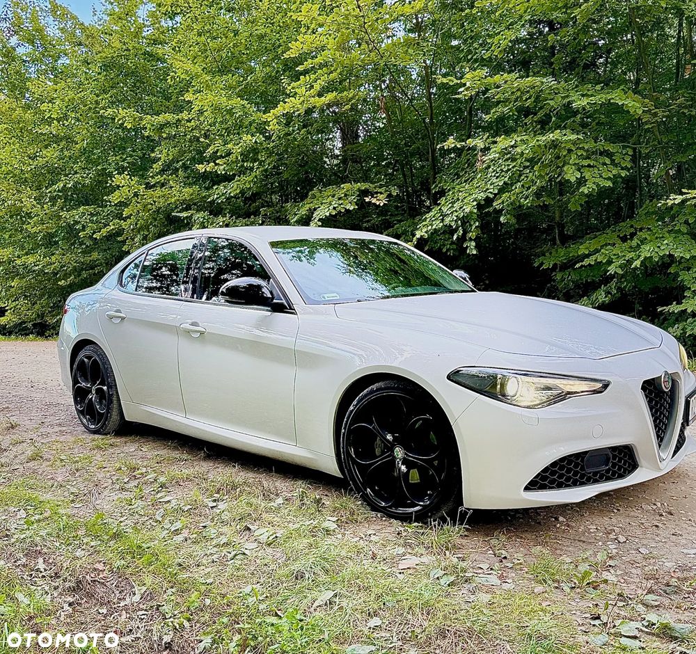Alfa Romeo Giulia - 6