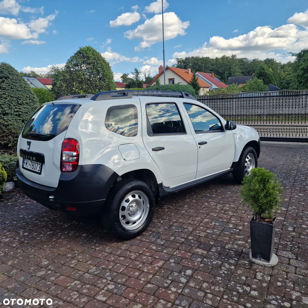 Dacia Duster 1.6 16V 4x2 Prestige - 4
