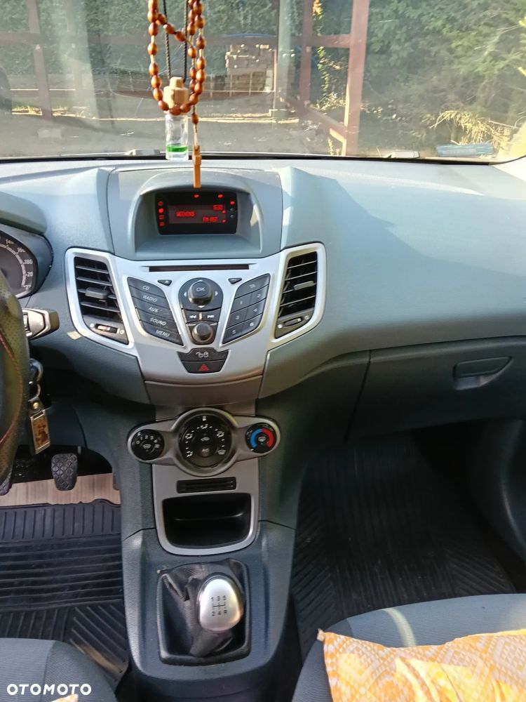 Ford Fiesta 1.25 Ambiente - 7