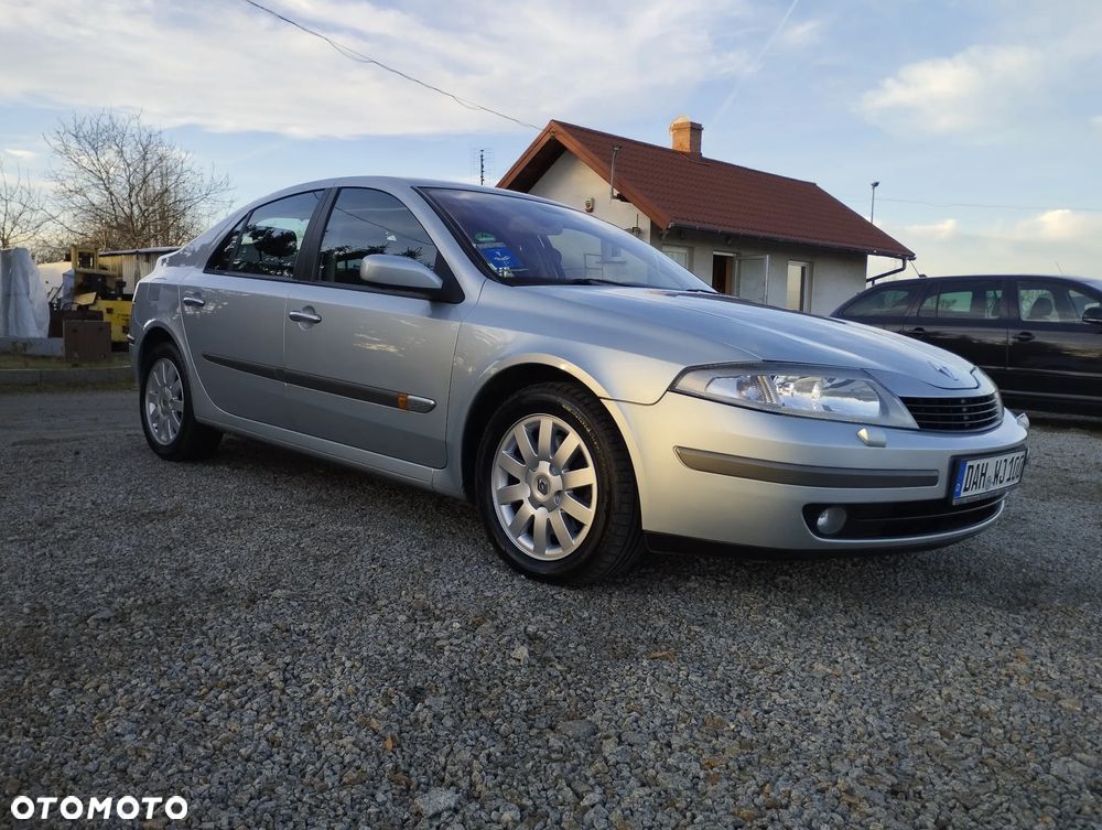 Renault Laguna - 1