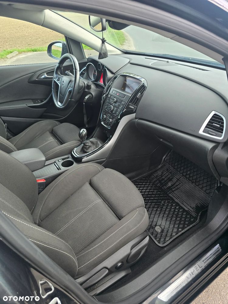 Opel Astra 2.0 CDTI Cosmo S&S - 30