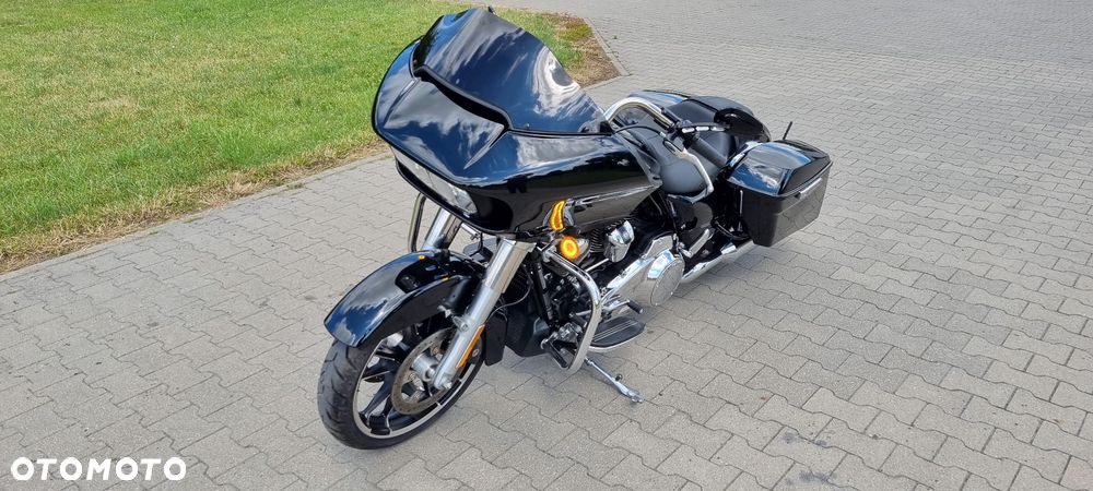 Harley-Davidson Touring Road Glide - 4