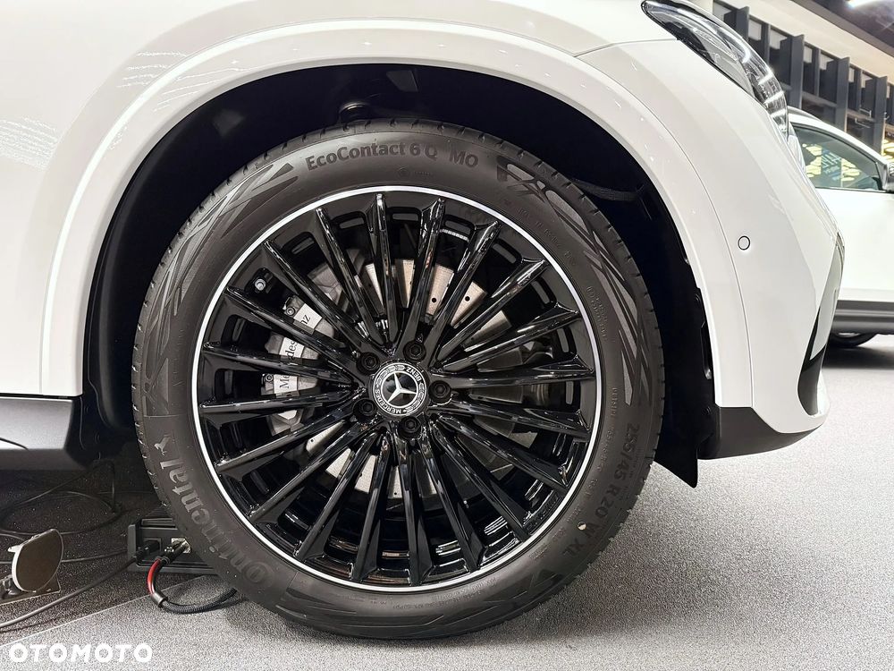 Mercedes-Benz GLC - 7