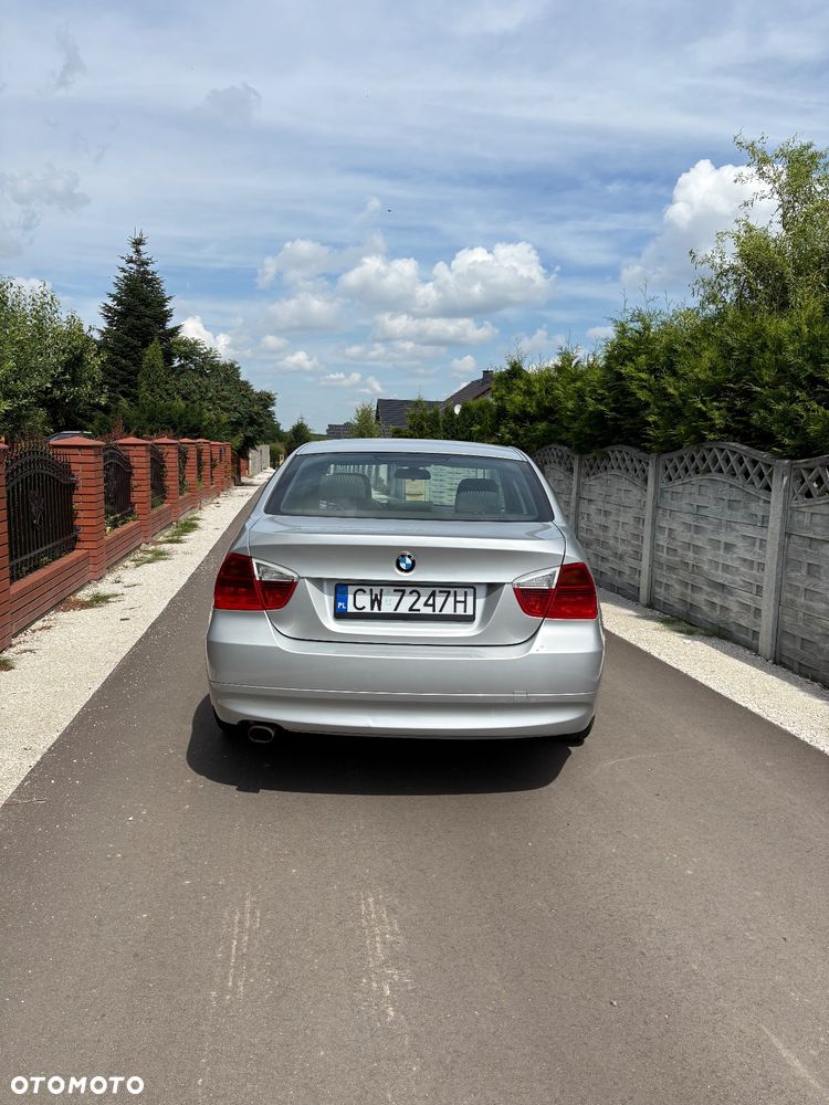 BMW Seria 3 320i - 7