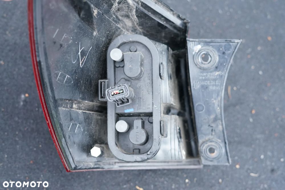 Lampa tył tylna prawa Nissan Qashqai I J10 - 5