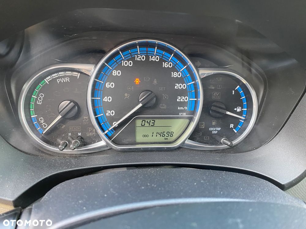 Toyota Yaris 1.5 VVT-i - 10