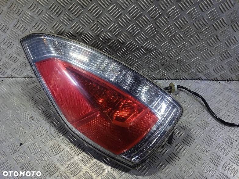 LAMPA LEWA TYLNA MAZDA 5 - 1